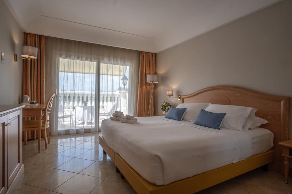 Palace Hotel Desenzano Desenzano del Garda Exteriér fotografie