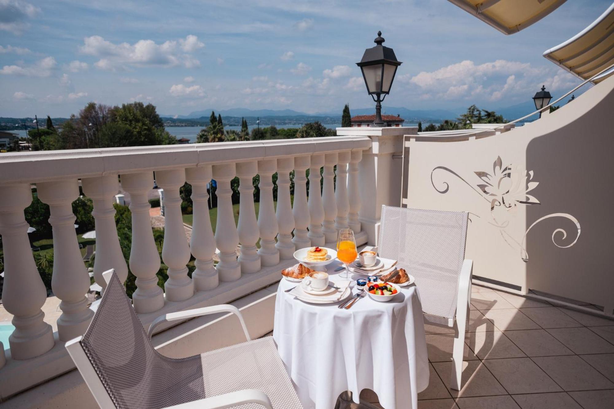 Palace Hotel Desenzano Desenzano del Garda Exteriér fotografie