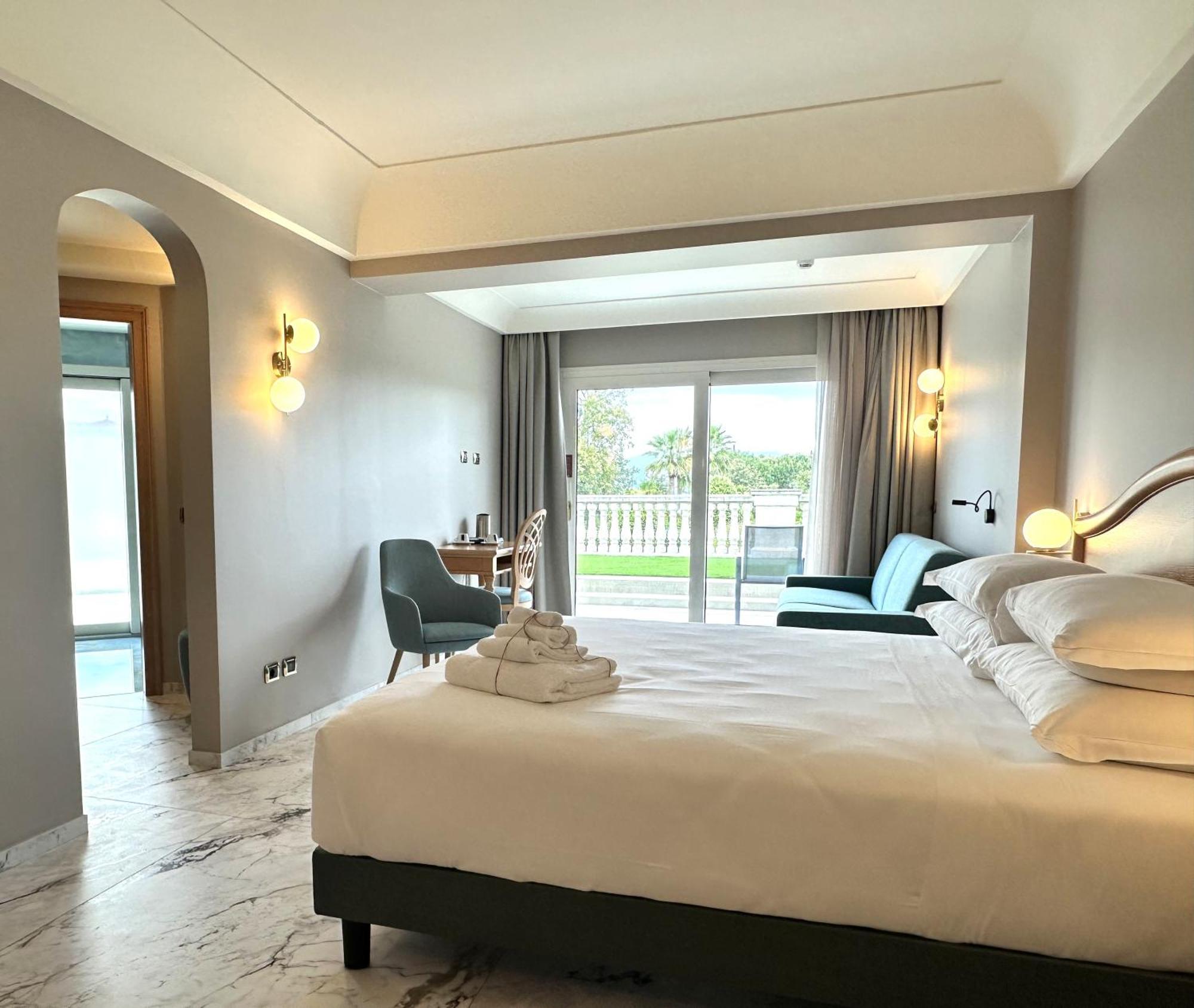 Palace Hotel Desenzano Desenzano del Garda Exteriér fotografie