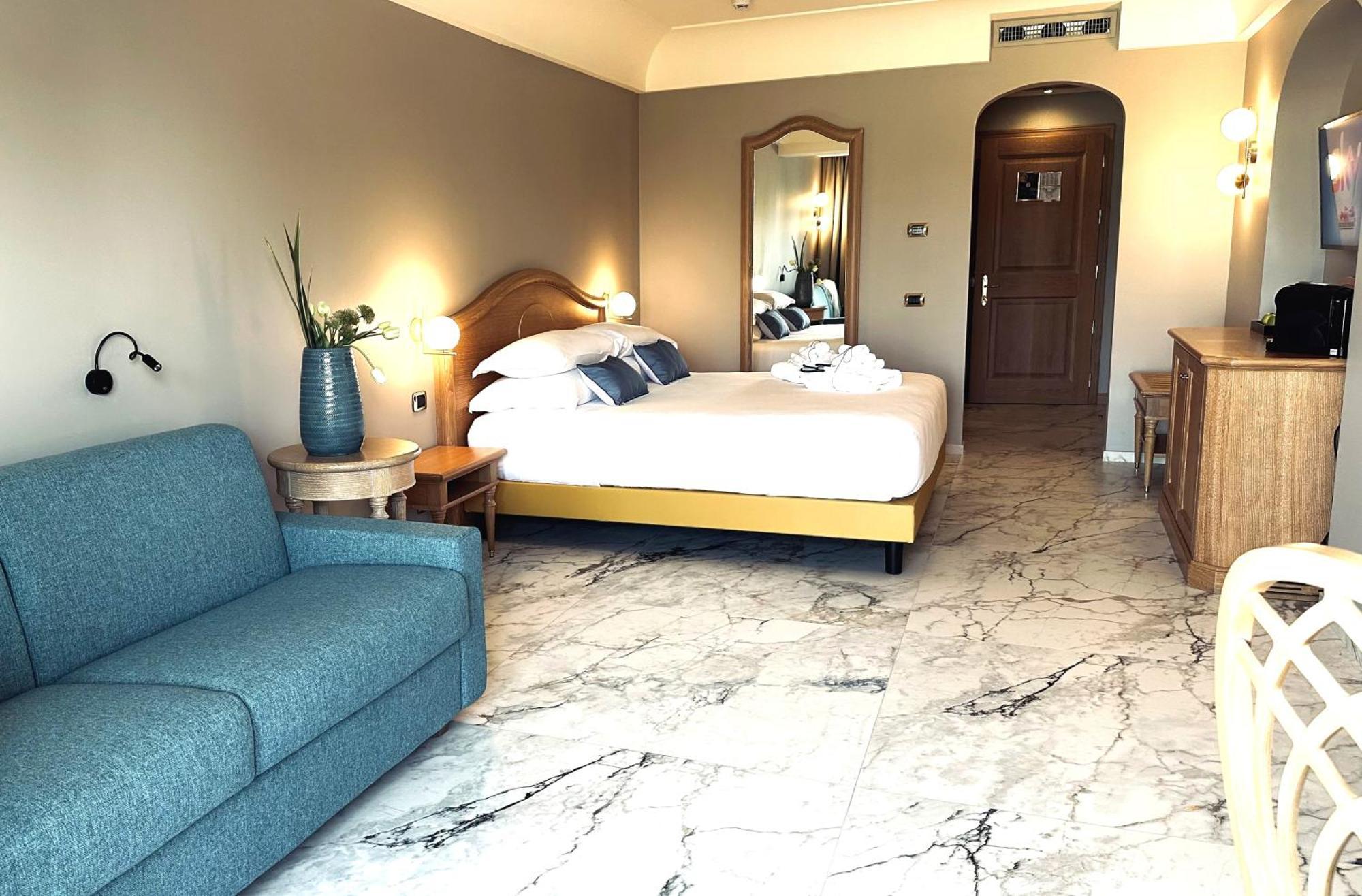 Palace Hotel Desenzano Desenzano del Garda Exteriér fotografie